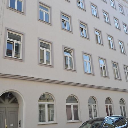 Goldfisch Apartment Taborstrasse Vienna Luaran gambar