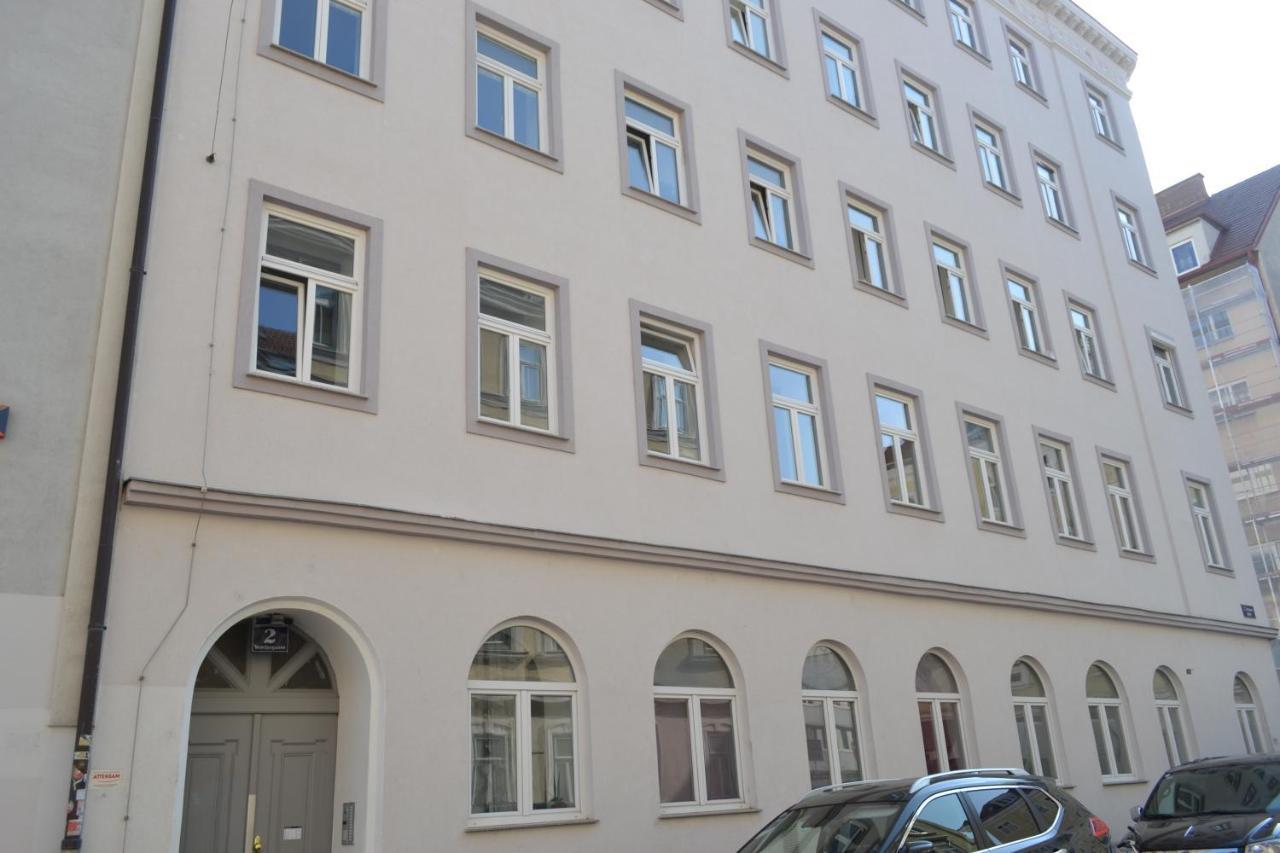 Goldfisch Apartment Taborstrasse Vienna Luaran gambar