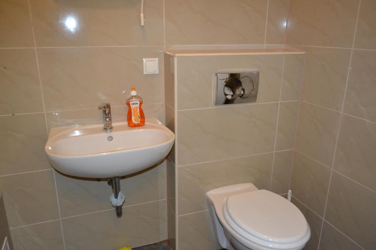 Goldfisch Apartment Taborstrasse Vienna Luaran gambar