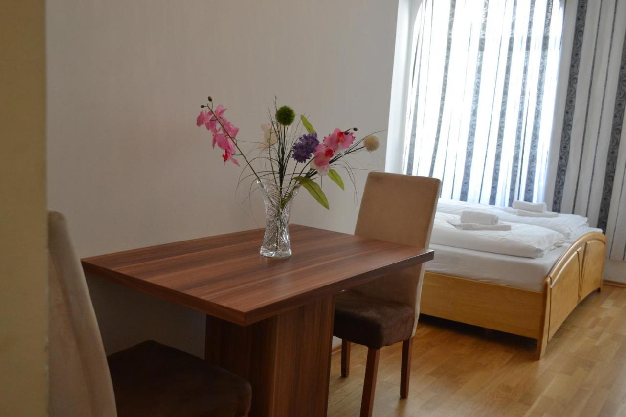 Goldfisch Apartment Taborstrasse Vienna Luaran gambar